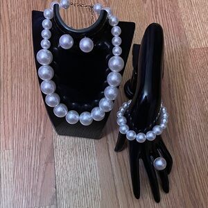 Elegant Akoya jewelry set